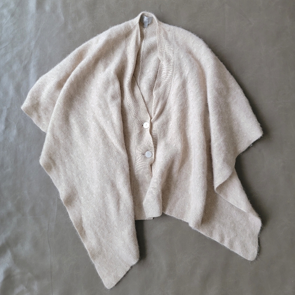 100% Cashmere, Ryllace Plus Size, Cream Poncho/Shawl, One Size, MSRP $350